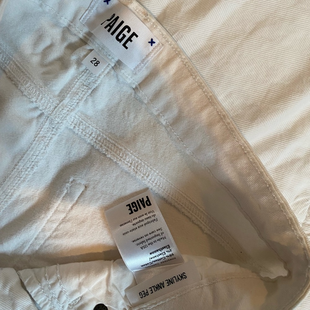 Jeans - Picture 3 of 4